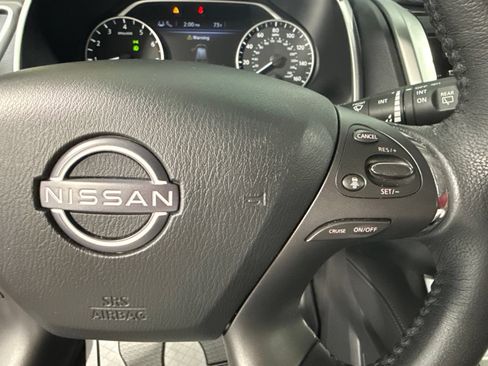 Used 2023 Nissan Murano SV FWD image 36
