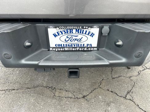 Used 2012 Ford F150 XLT w/ XLT Chrome Pkg image 12