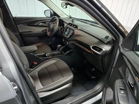 Used 2023 Chevrolet TrailBlazer LT w/ Convenience Package AWD/4WD image 24