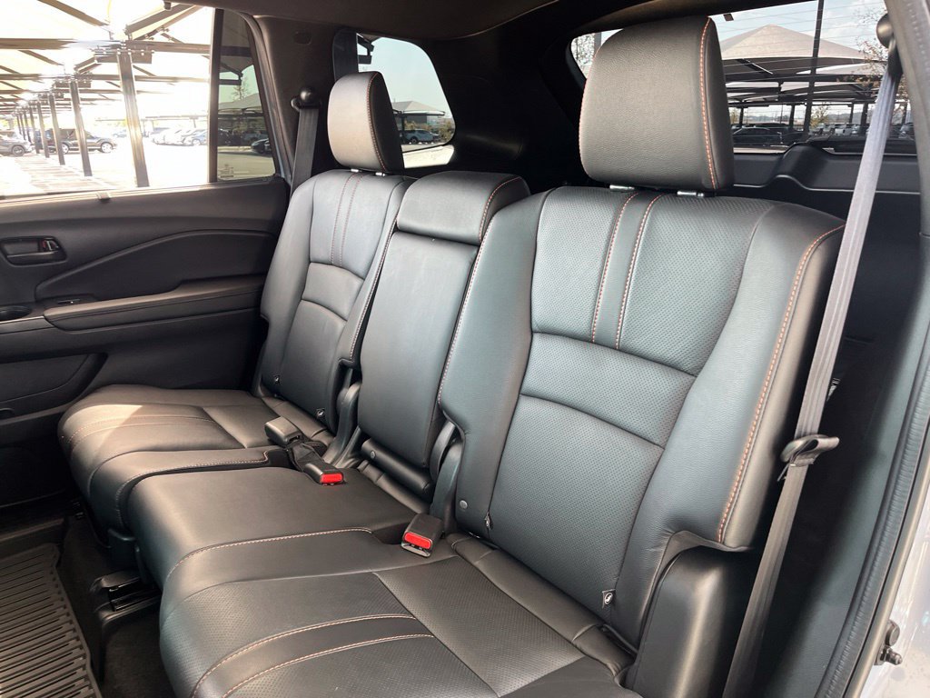 Certified 2022 Honda Passport TrailSport image 30
