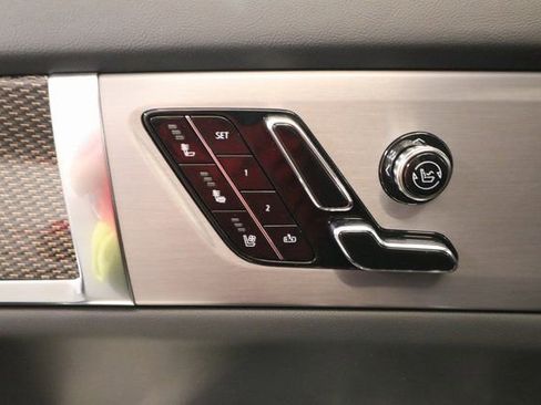 New 2026 Cadillac Vistiq Sport image 9