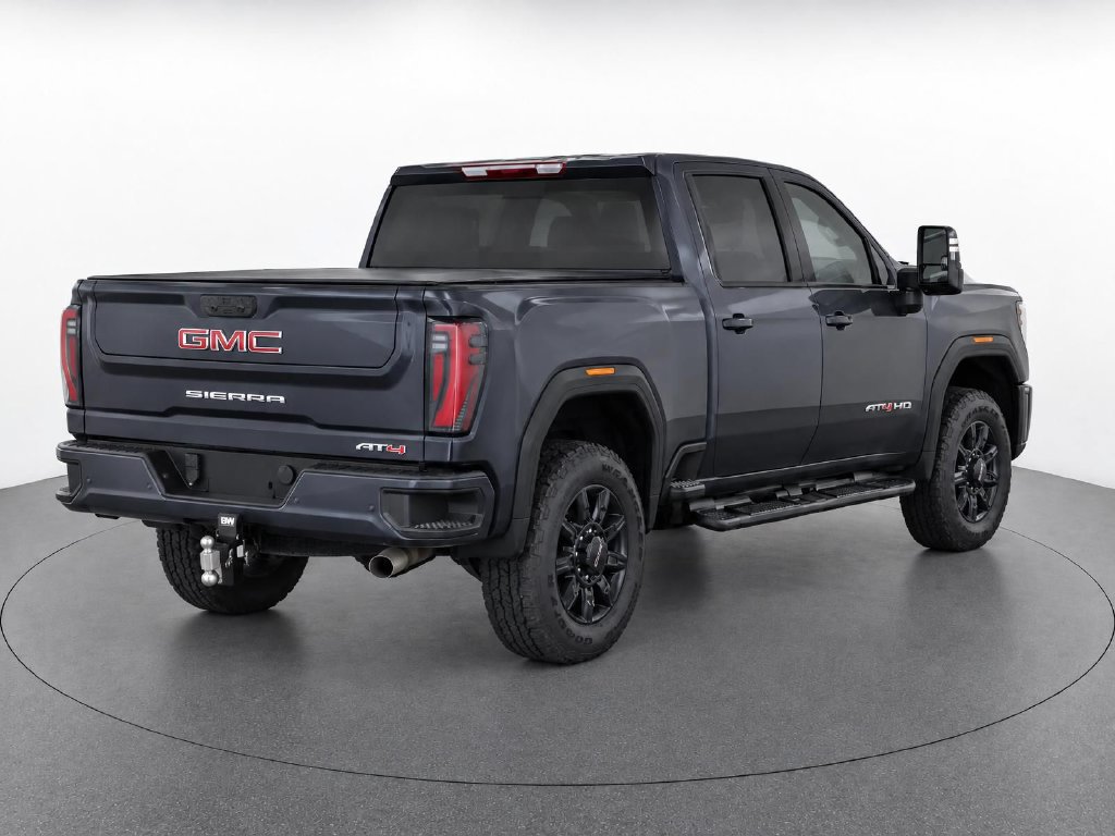 Used 2024 GMC Sierra 2500 AT4 AWD/4WD image 4