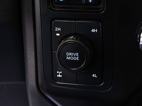 Used 2024 Ford F250 Lariat image 27