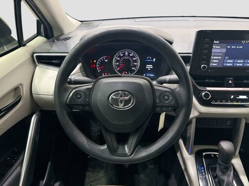 Used 2022 Toyota Corolla Cross L image 26