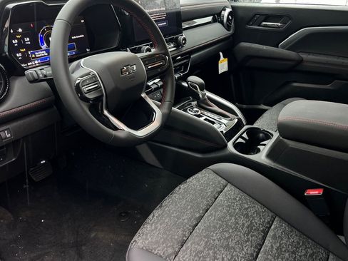 New 2025 Chevrolet Colorado Z71 w/ Midnight Edition AWD/4WD image 10