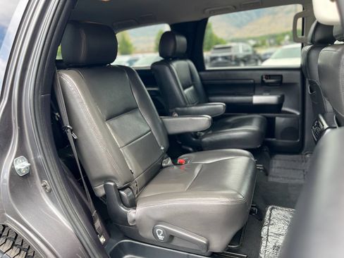 Used 2022 Toyota Sequoia TRD Sport AWD/4WD image 26