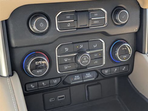 Used 2021 Chevrolet Tahoe Premier image 19