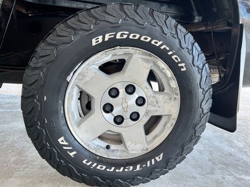 Used 2004 Chevrolet Silverado 1500 LS image 10