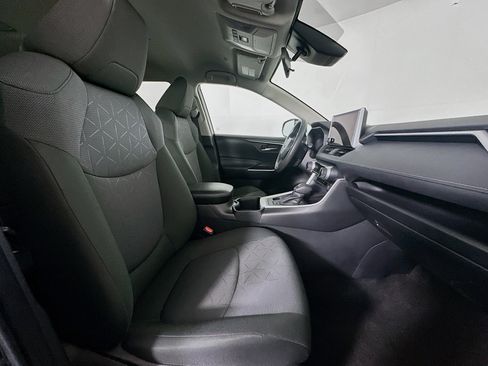 Used 2024 Toyota RAV4 XLE image 29
