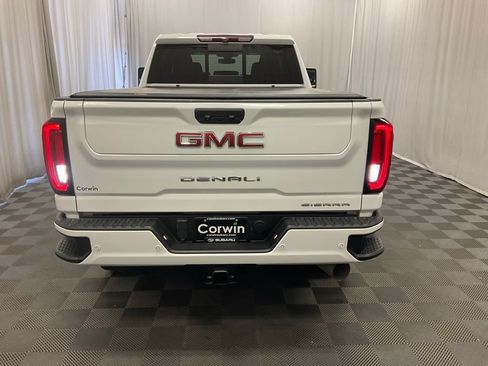 Used 2022 GMC Sierra 3500 Denali AWD/4WD image 5