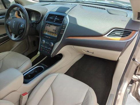 Used 2019 Lincoln MKC Select w/ Select Plus Package FWD image 21