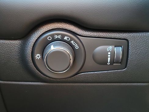 Used 2025 Dodge Durango R/T image 25