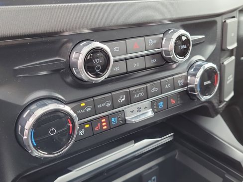 New 2026 Ford F350 Platinum image 30