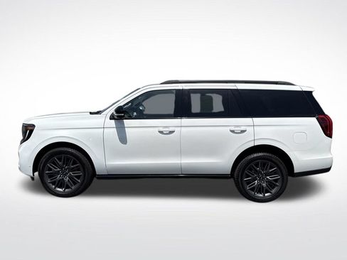 Used 2025 Ford Expedition Platinum w/ Stealth Performance Package AWD/4WD image 3