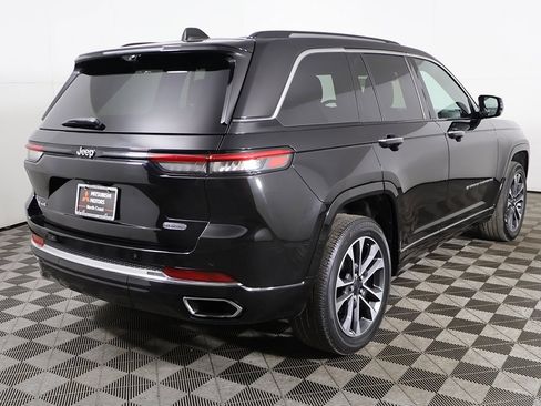 Used 2022 Jeep Grand Cherokee Overland w/ Luxury Tech Group IV image 15