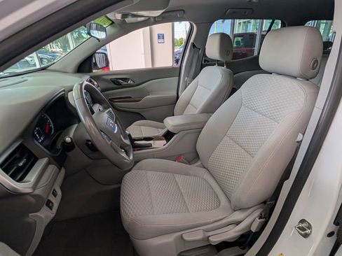 Used 2019 GMC Acadia SLE image 6