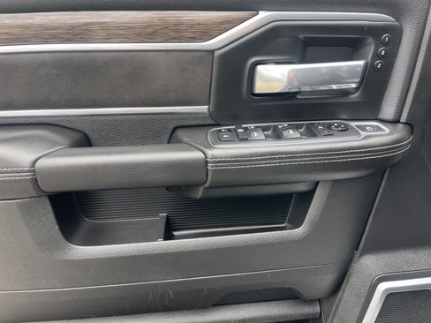 Used 2020 RAM 2500 Laramie image 16