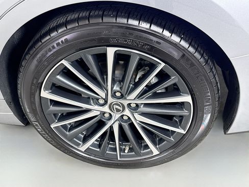 Used 2022 Lexus ES 350 w/ Premium Package image 29