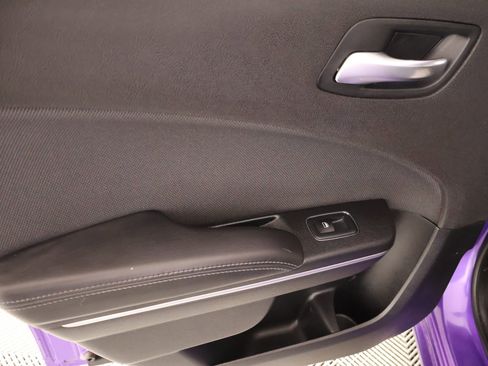 Used 2018 Dodge Charger SXT image 15