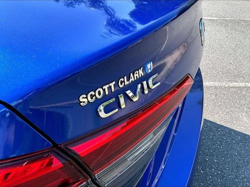 Used 2022 Honda Civic Sport image 24