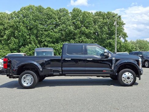 Used 2024 Ford F450 Limited w/ FX4 Off-Road Package AWD/4WD image 7