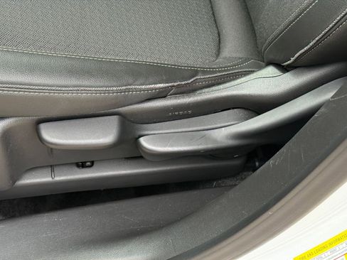 Used 2025 Buick Encore GX Preferred FWD image 22