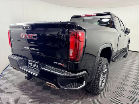 Used 2024 GMC Sierra 1500 AT4 w/ AT4 Premium Package AWD/4WD image 8