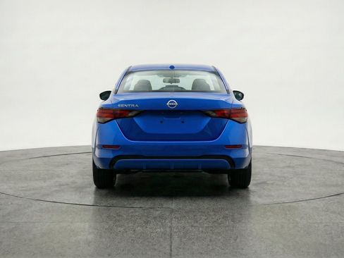 Used 2025 Nissan Sentra SV FWD image 7