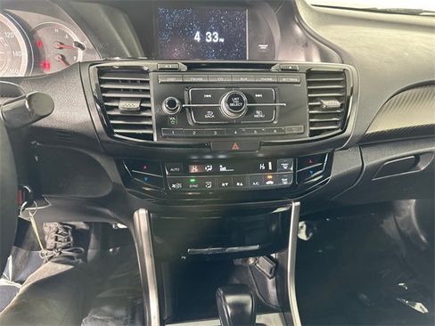 Used 2017 Honda Accord Sport Special Edition image 27