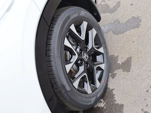 Certified 2026 Honda HR-V EX-L image 33