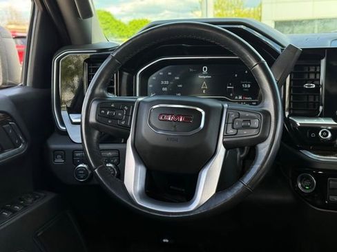 Used 2022 GMC Sierra 1500 Elevation w/ LPO, Elevation Black Package AWD/4WD image 6