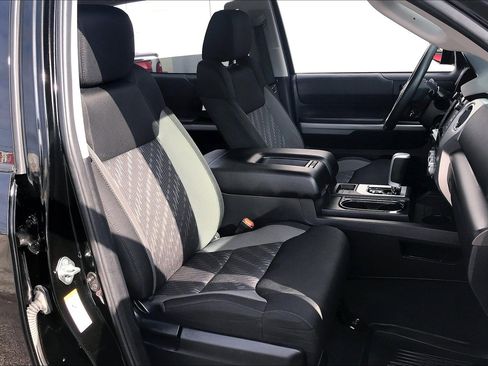 Used 2018 Toyota Tundra SR5 w/ SR5 Upgrade Package image 7