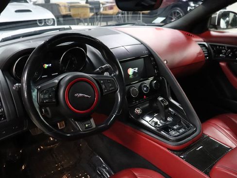 Used 2016 Jaguar F-TYPE R image 13