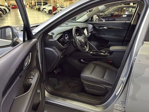 Used 2023 Buick Envision Essence AWD/4WD image 23