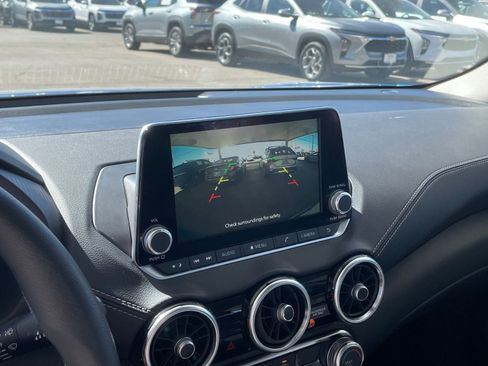 Used 2025 Nissan Sentra SV image 22