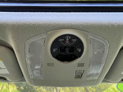 Used 2015 Toyota Prius Three w/ Solar Roof Package FWD image 34