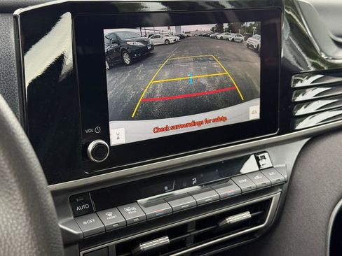 Used 2025 Toyota Camry LE w/ Convenience Package FWD image 34