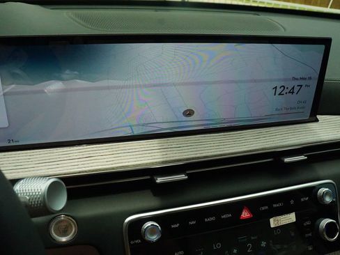 New 2025 Genesis GV80 3.5T Prestige image 8