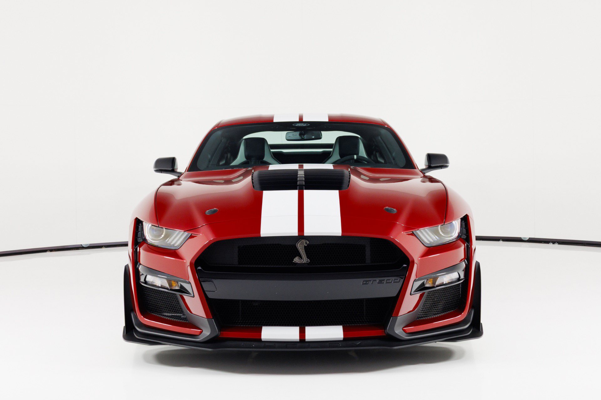 Used 2021 Ford Mustang Shelby GT500 w/ Carbon Fiber Track Pack RWD image 8