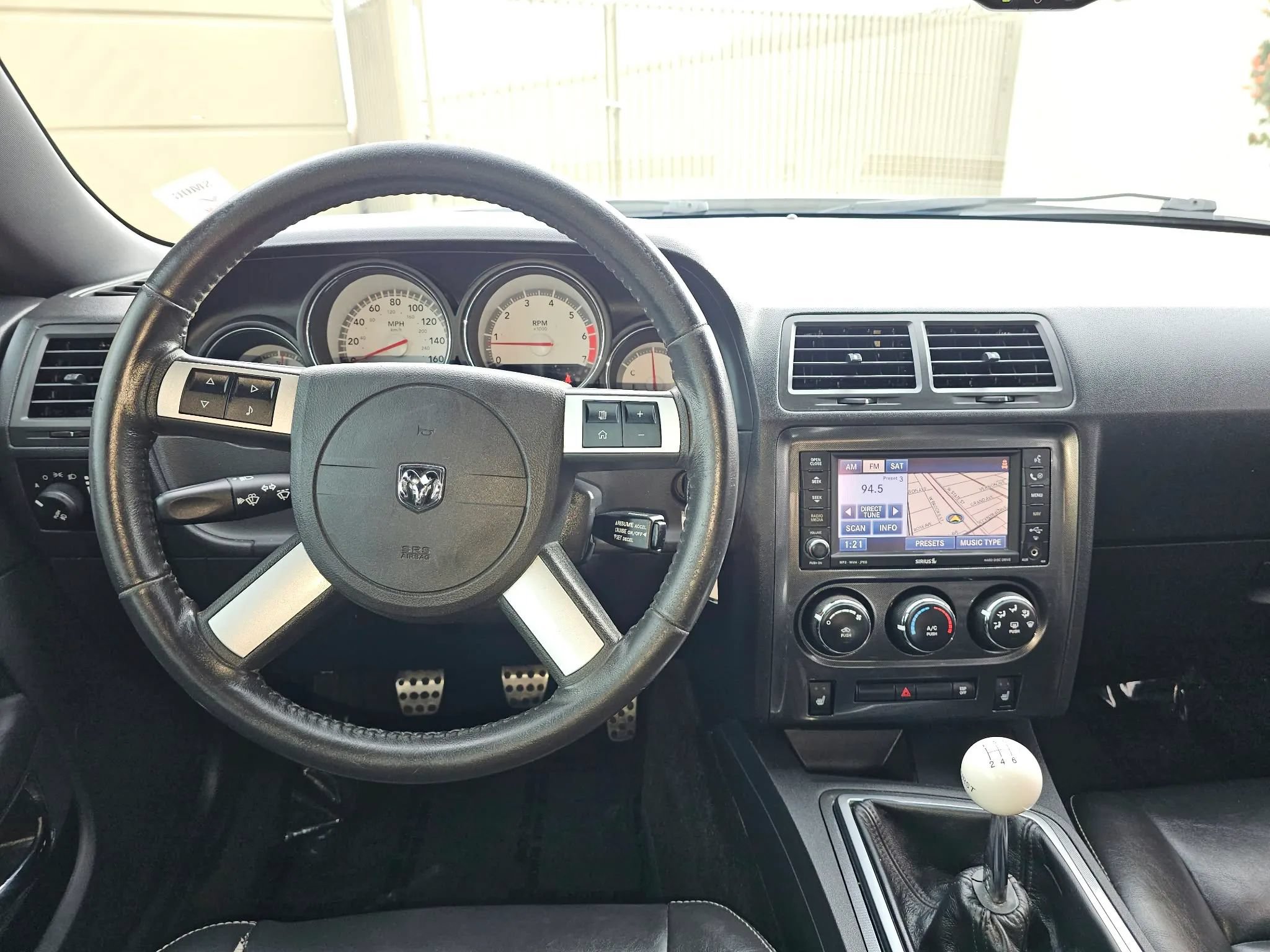 Used 2010 Dodge Challenger R/T RWD image 19