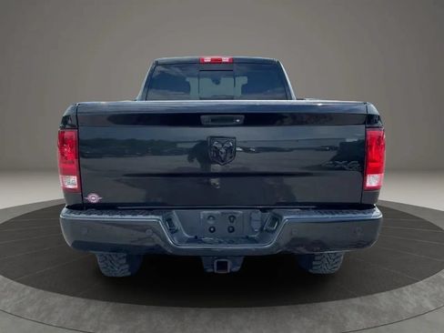Used 2015 RAM 3500 Big Horn w/ Black Appearance Group AWD/4WD image 9