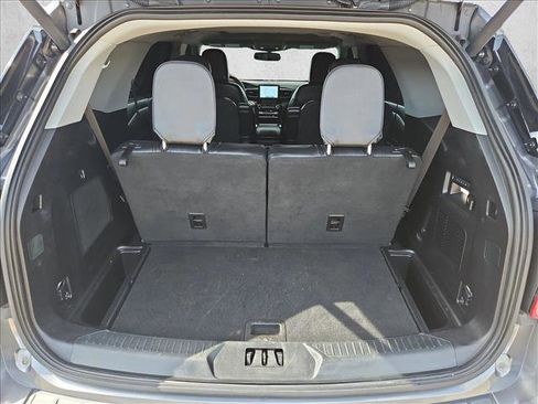 Used 2021 Ford Explorer Limited w/ Equipment Group 301A image 6