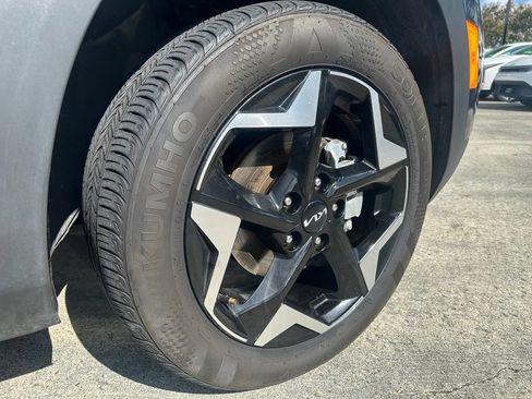 Used 2025 Kia Seltos S FWD image 33