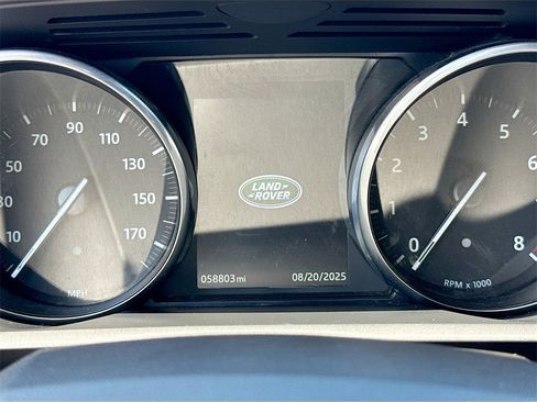 Used 2017 Land Rover Range Rover Sport HSE image 13