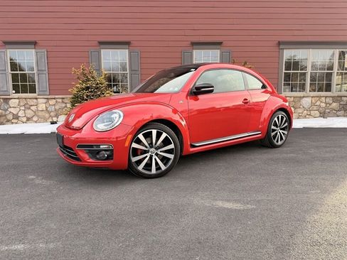 Used 2014 Volkswagen Beetle R-Line image 1