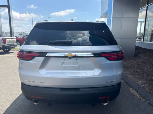 Used 2022 Chevrolet Traverse LT AWD/4WD image 7
