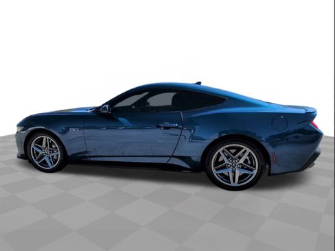 Used 2024 Ford Mustang GT Premium image 5