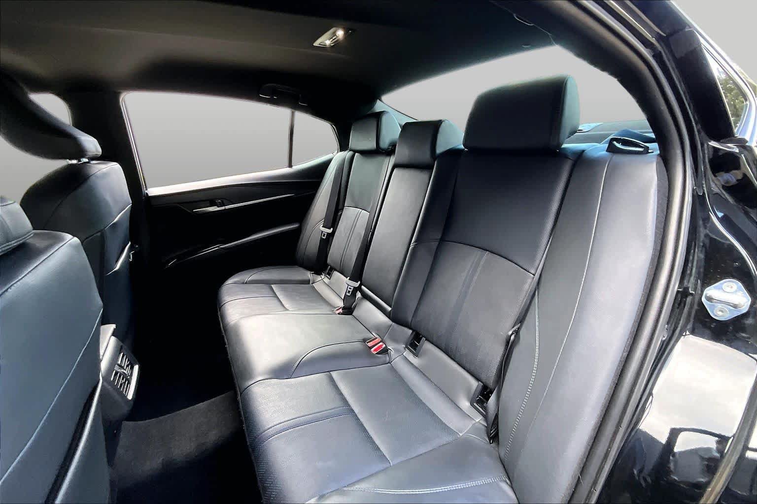 Used 2025 Toyota Camry XSE AWD/4WD image 20