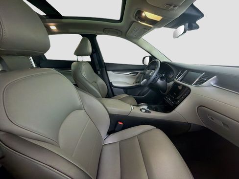 Used 2023 INFINITI QX50 Luxe FWD image 31