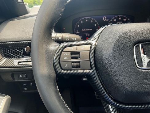 Used 2023 Honda Civic Sport Touring image 11